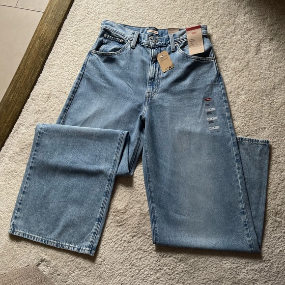 Levi's Denim - NWT Levi's Cinch Baggy High Rise Women's Jeans Size 29/31